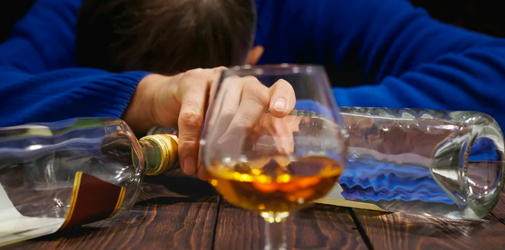 Злоупотребление спиртными напитками является причиной разводов - Алкоклиник